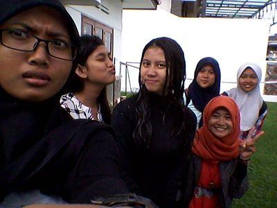 ViviSoelvi's profile picture. sabar itu unlimited