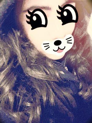 luzlenhra's profile picture. Hago lo que me gusta, con los pies en la tierra y los ojos en la luna♡