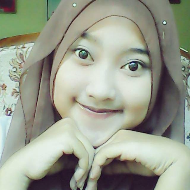Intinya semua cowok sama aja -_-
udah ennek....!!!!