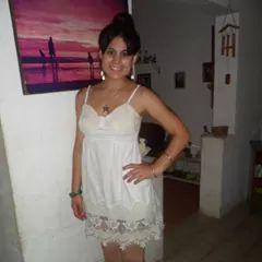 SOY UNA CHICA SINCERA ,  MUY BUENA ONDA  ME ENCARIÑO RÁPIDO . AMO A LOS QUE ME QUIEREN ! AMO ESTAR CON   MI FAMILIA Y  PASAR EL TIEMPO LIBRE CON AMIGOS ♥♫♥♪♥