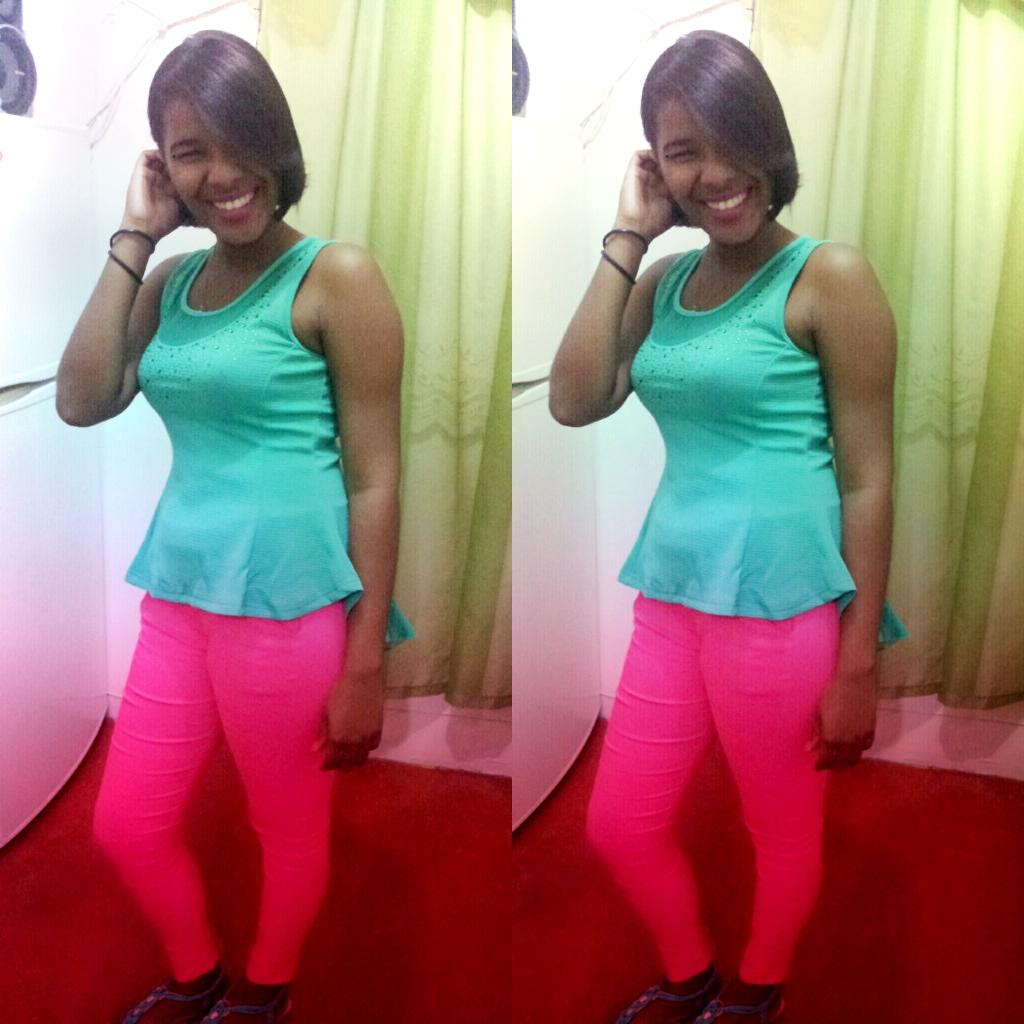 Me'Fustra♥→lA solEdaD Me Bff→Yhoarys Mis' CrazY → Lorena' Dora Diana Karin Bianna↓→Vale La Pena luchar ' por lo Que vale la pena Tener ←↑