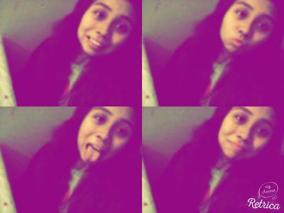 Loνє ^.^ ѧňԀ Iɢňoяє ţһє һѧţєяs !!! Oňє Dıяєċţıoň ѧяє ţһє ɞєsţ.Pızzѧ,Musıċ & Emojs ѧяє ʟıғє ^.^