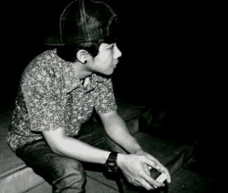 Dalam proses belajar menjadi 'Pelaku' bukan penonton apa lagi cm komentator. Don't talk too much... Shutup!! and action PIN : 28FBA600