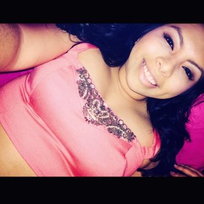 aliluvsu21's profile picture. The name is ALI. IG: aliluvsu21 #makeup #broadcasting #pinklover #music #jesus