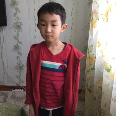 Мне 7 лет. Учусь в 1 классе гимназии имени Горького в городе Костанае.