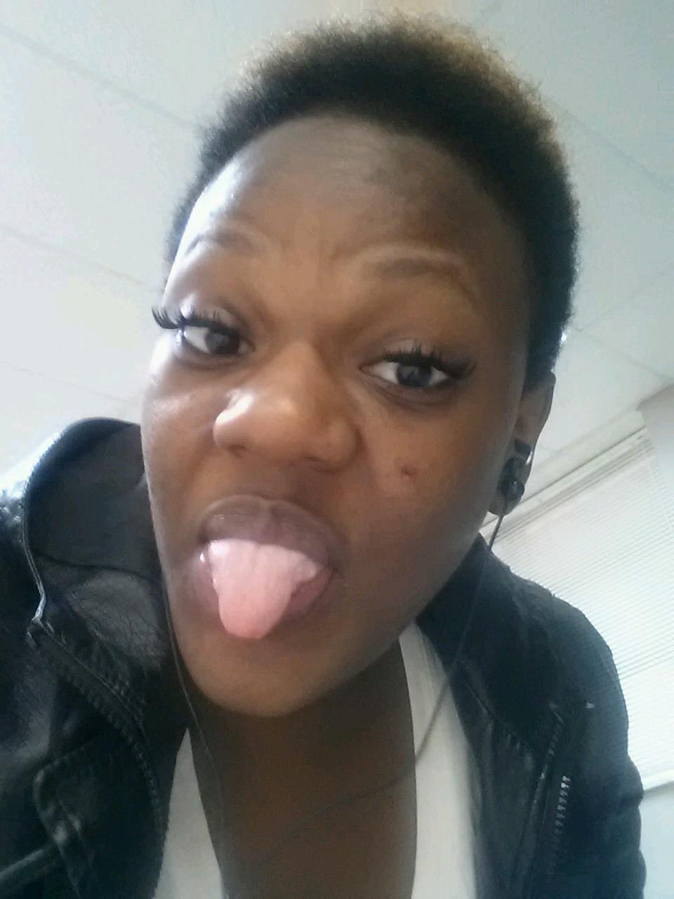 IM A COOL CHICK.. N I SAY WAT COMES TO MIND.. #DATISALL