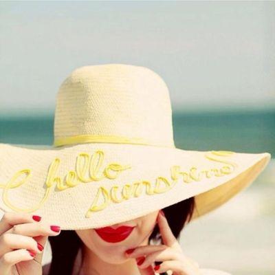 Beauty Vlogger & Makeup Enthusiast ♥ Beauty is ageless, so Shine Bright!! http://t.co/ZKi1YZ07cQ