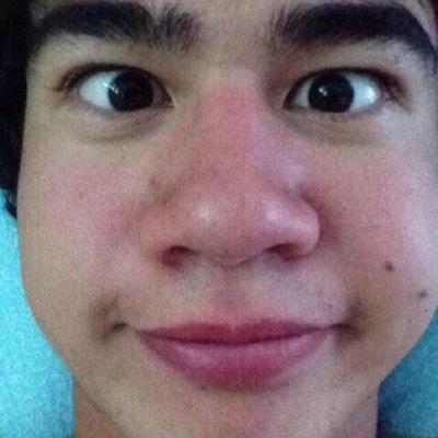 follow @mgcftporn NOT this one! / sorry if i followed you already but i really wanna help people get 1/4(: