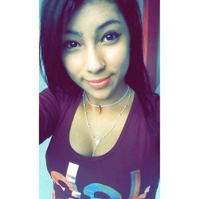 Morena .. Baixinha ..  Prazer Jenny Santos  segui ai vai ❤