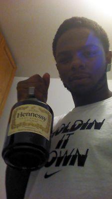 HillStar400's profile picture. Bitchh Im From Glass City Toledo 419 Lol .. I Smoke Hella Louhdd While I Bangg Cheif Keef N Dont Give A Fuckk Boutt Nun You Gotta Say Butt Ima Coo Niggah Hmu