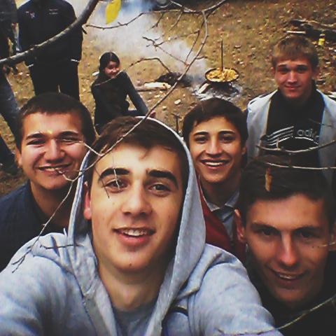 durov1715's profile picture. 