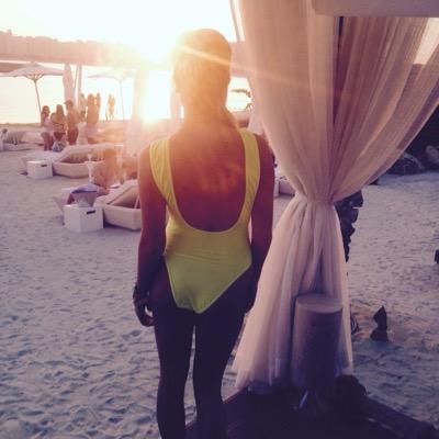 VikkiSimpson2's profile picture. Instagram: vikkisimpsonx