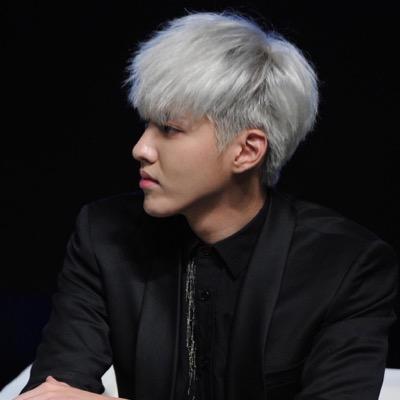 เย็นชาหน้านิ่งแต่ไม่หยิ่งนะครับมาทำความรู้จักกับคริสคนนี้ดีกว่านะ#_KPD[My Mommy& Brother♥@W_JAEKYUNGG@GB_BOO]Ma Chère♥@luhankiss__