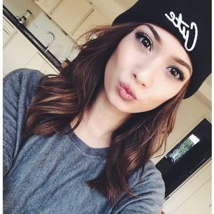 ~hallo alle miteinander~
ich bin eine Fan-Page 
von
❤PAOLA MARIA❤
~Alle sind willkomen~