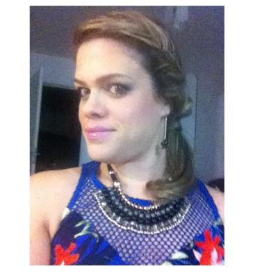 Discípula de Jesus, pastora,Mae, esposa, empresaria.