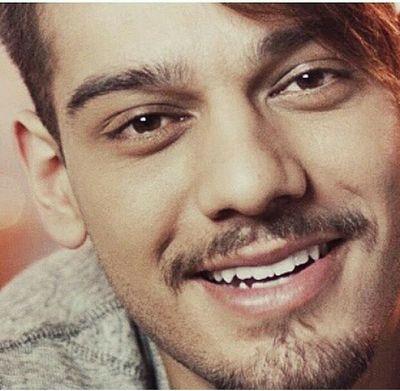 “eu:mô eu te amo ele:eu tambem te amo linda “ 11/01,,21/03 mozim seguiu 24/01/2014 fc criado 11/11/2013