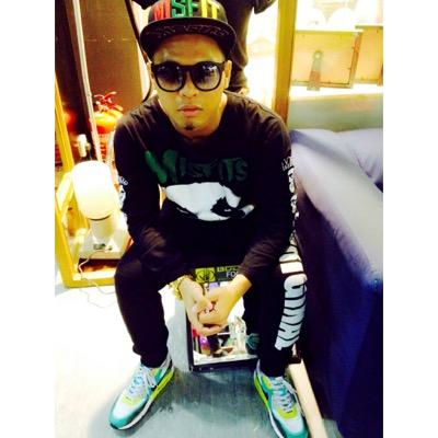 What come easy wont last , what last wont come easy
( BELLA 12.12.2014 ❤️)
• Rapper 
• Skateboarder
• Gamer 
• Watching Anime ( Naruto )