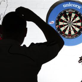 Columnist, Blogger, Darter, Verhaaltjesverteller. Bekijk mijn blog http://t.co/4j7F53asnF  #Lovethedarts