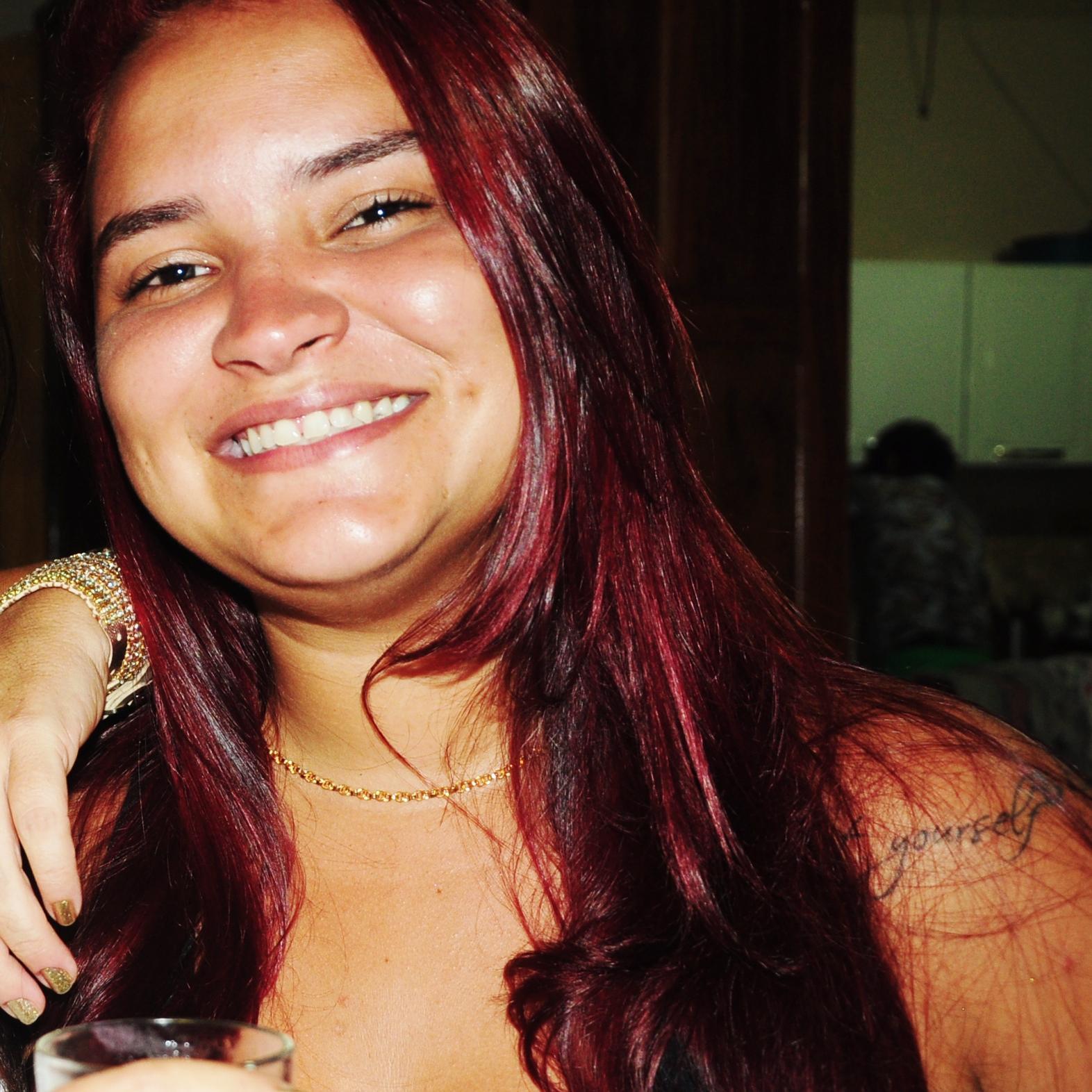 lucianacandioto's profile picture. 