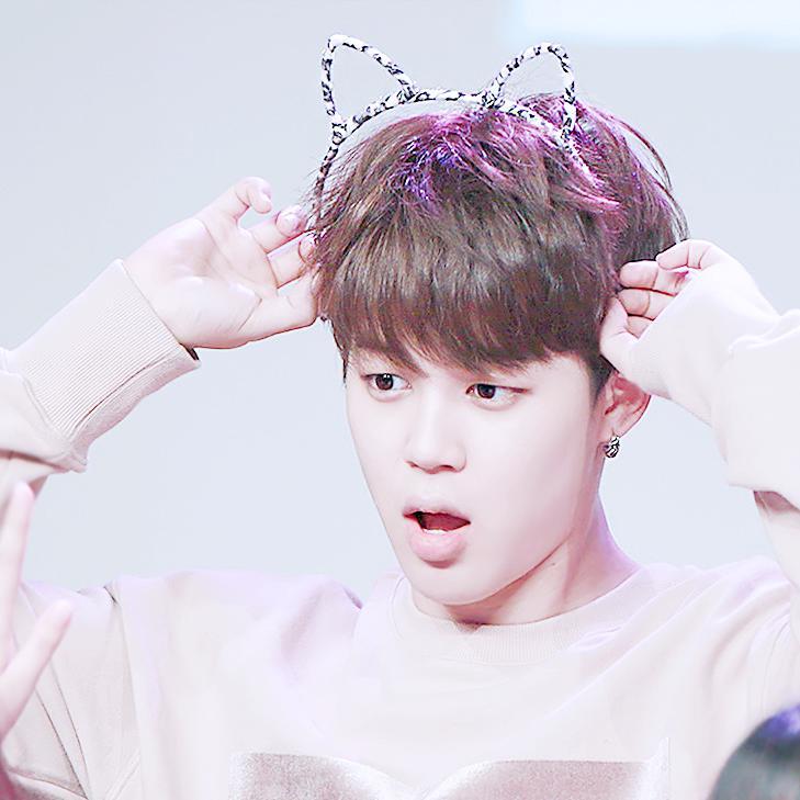 Hi! This is a free follow from @jeonye0ja bcs ily :D instead of following this one you can just follow my main acc thanks~