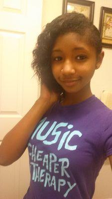 I JUST LOVE MUSIC AND VIDEOGAMES AND STUFF I DUNNO MAN. Youtubers :3