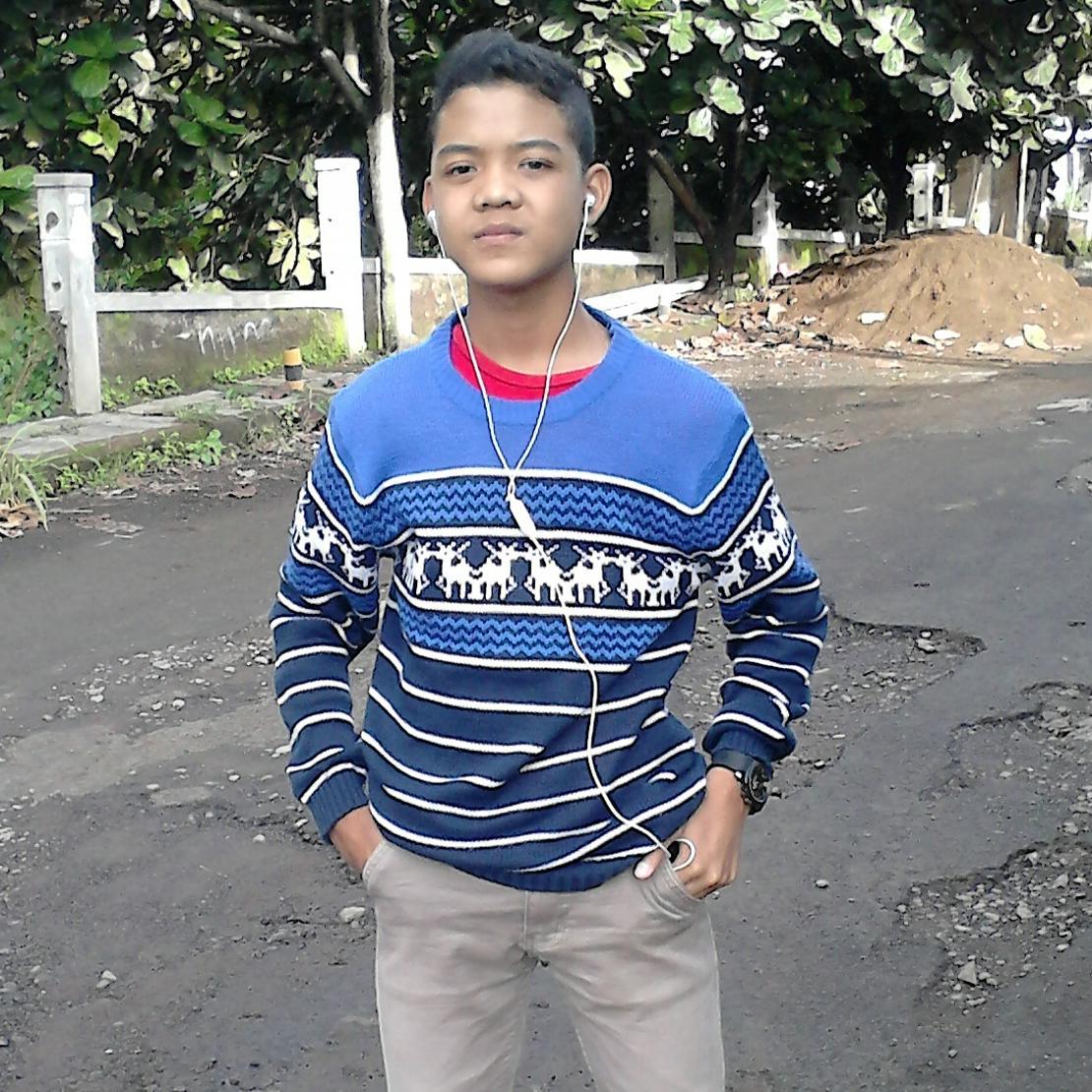 latiframdani2's profile picture. kapten futsal di kls 8C |THE RED DEVILS IN MY LOVE!  |THE GUNNERS IN MY LOVE! | THE GUNNER IS MY FAMILY | THE RED DEVILS IS MY FAMILYY! |Bull'z Familly