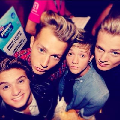 4 fangirls who lv @thevampsband @thevampsbrad @thevampsjames @thevampstristan @thevampscon|Band,Tris,Con,Jamesx2 liked on ig|Tris/5 follows|3/5 @TheTide follows