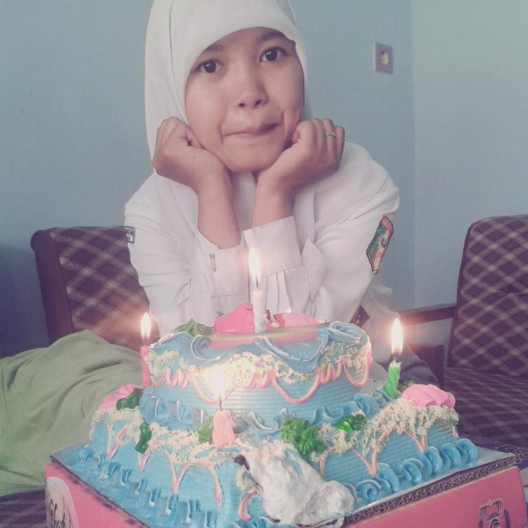 05Jan98|'XI akutansi smk muha kebumen|'fb_sil vi II|'ga kenal maka ta shayang ,follow dulu nyok | ° ◇ ♡ lope you ♡ ◇•°