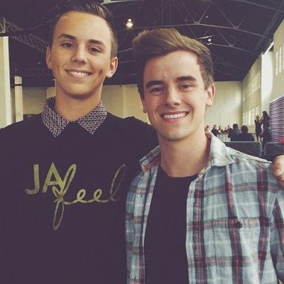 Alfie and overload followed me!!!! Jake Mitchell liked!!! Smosh and Anttix followed me too!!!! Basketball and youtubers and 5SOS!!