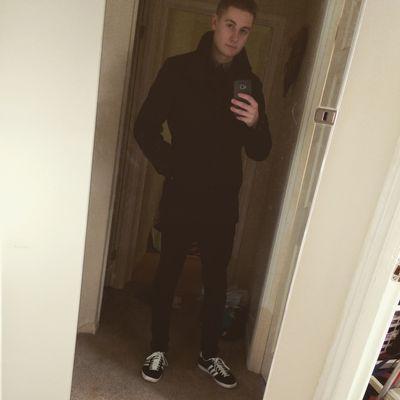 17 year old,
Staffordshire, follow for follow