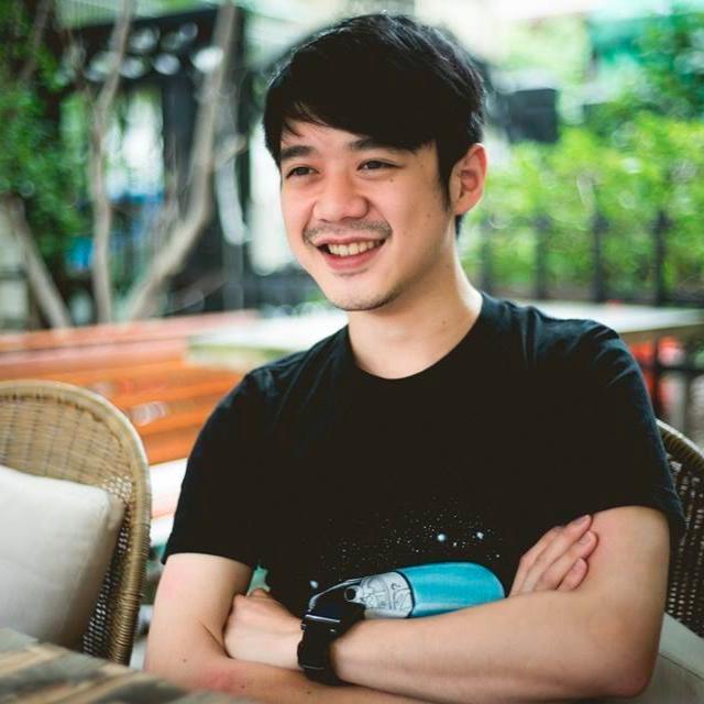 Self Taught Software Engineer & Street Photographer