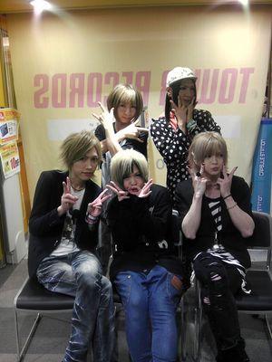 bobu_rua's profile picture. この垢もう使ってません!!!!
たまに戻ってきたりする