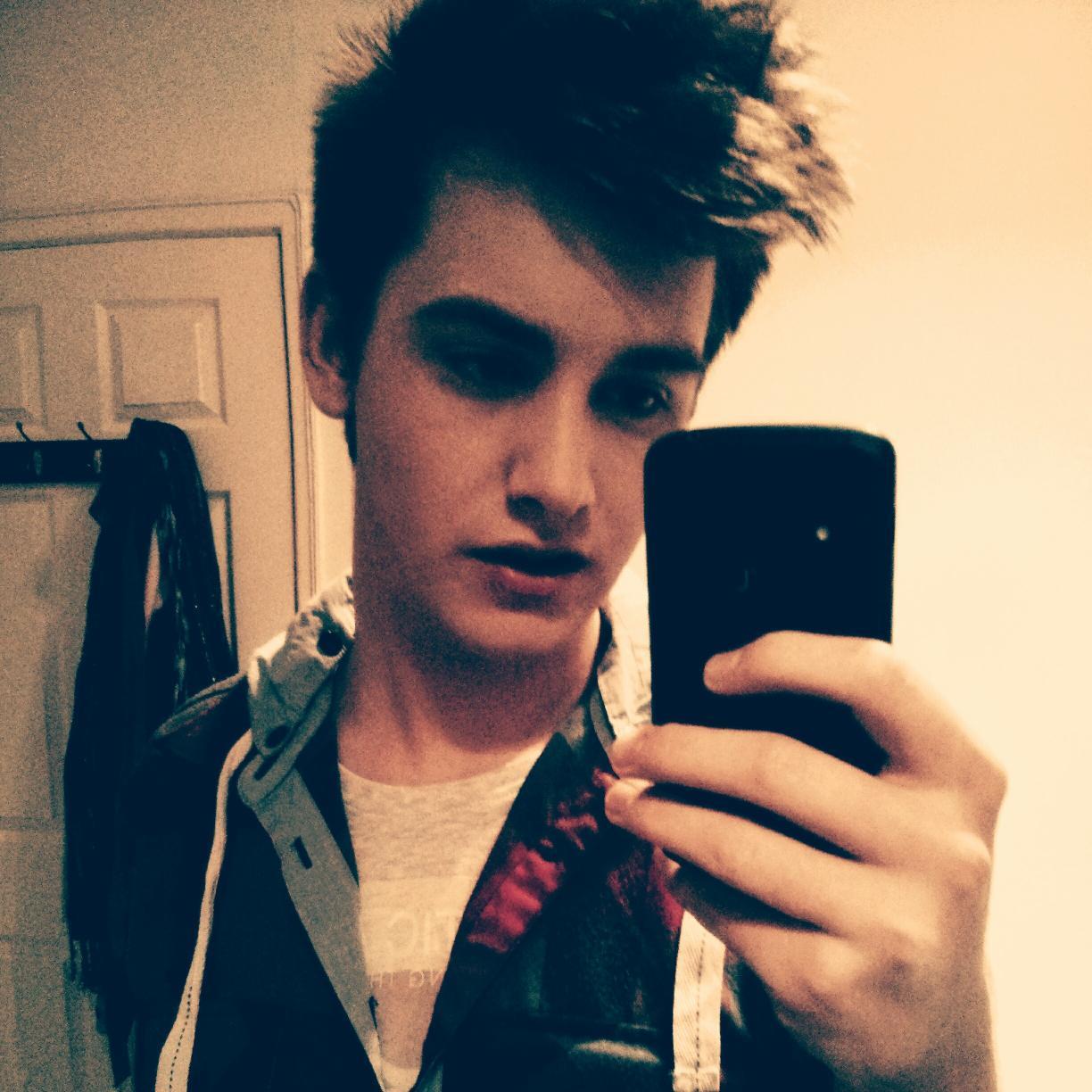 Luca. 21-year-old language student from Cardiff with an unnatural love of France and Tiramisu. I'm pretty lame - you've been warned!