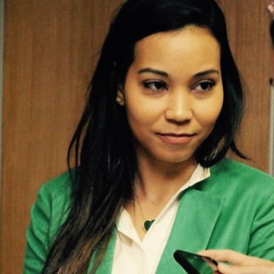 Defensora Pública Federal - Mestre em DHs e Democracia/UFPR. Militante contra o racismo, feminista, socialista de IPhone para todos.