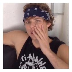 follow @lukesnudess bc she gave you a free follow awh and if you ask she'll dm anything you want to luke hemmings ☺️