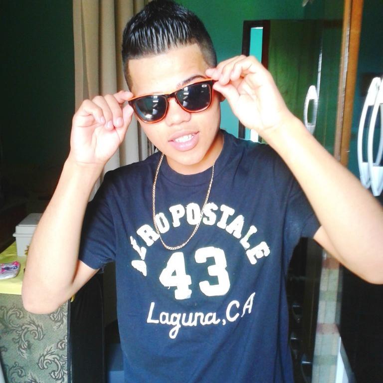 - Ser Feliz &&' maais nada. ♪