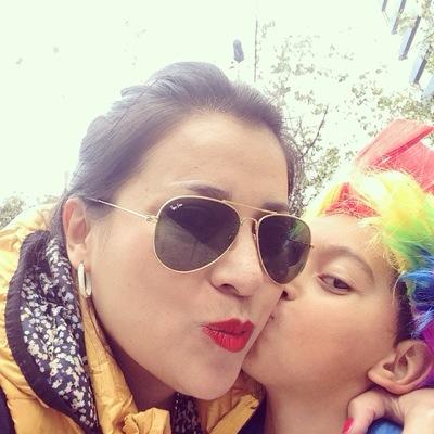 Veronica11282's profile picture. Feliz por elección ✨ Amante de la cocina, el vino y el mar  Ayudo a cumplir sueños 🏠 Vivo un día a la vez lingüista de 🤍