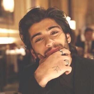 zmalikblup Profile Picture