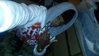 MrGrabHerRemy⬅ CondomsOverKids♊ , = KIK * KINGGOTGROUPIE