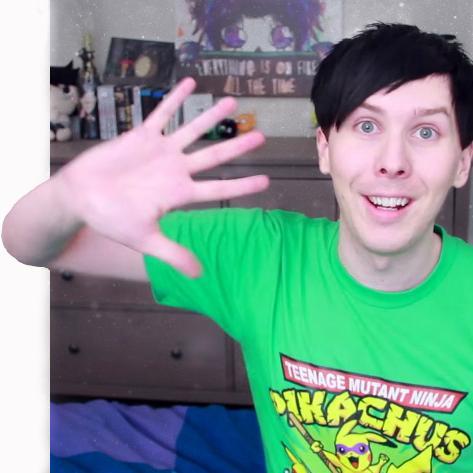 I make youtuber icons for you to use and I take requests too ^_^