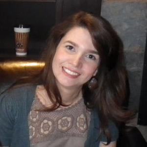 Escritora, leitora, mãe, gente como a gente! 😄Autora da série As Quatro Portas do Tesouro. ❤️ Siga no Instagram: @e._samuel e visite meu site! 😄