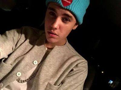 She loves one boy very much, more than she ever loved herself. | Justin is the most compassionate idol. ♛ | Jelena is my life. ♛