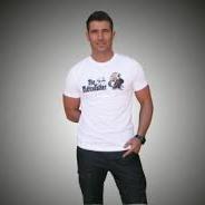 Guionista de increible trayectoria, amante apasionado del futbol , y lo demas lo deparara el futuro.