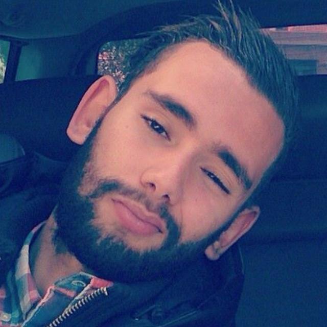 Si vous aimer vous-même est votre bon plaisir, il ne manquera pas de gens pour vous haïr.