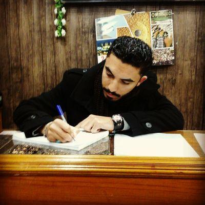 اعﻻمي وناشط مدني