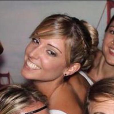 myryam_27's profile picture. 