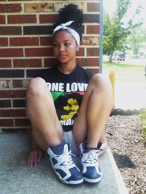 ___CHANTIA's profile picture. A Young Woman W/ A Sneaker Passion. DM Me For Further Information/ I DO Accept Down Payment.
