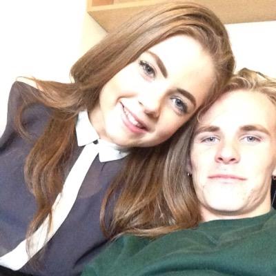 renakeeney's profile picture. 