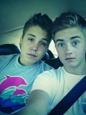 MAGCON BOYS/1D/5SOS/EMINEM/JANOSKIANS!...are basically my whole life, besides my best friend!