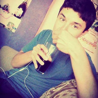 UrielRabago's profile picture. 